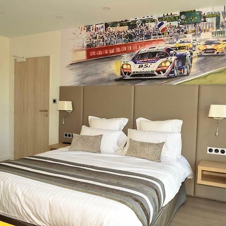 Residence Des Pilotes Le Vigeant Экстерьер фото