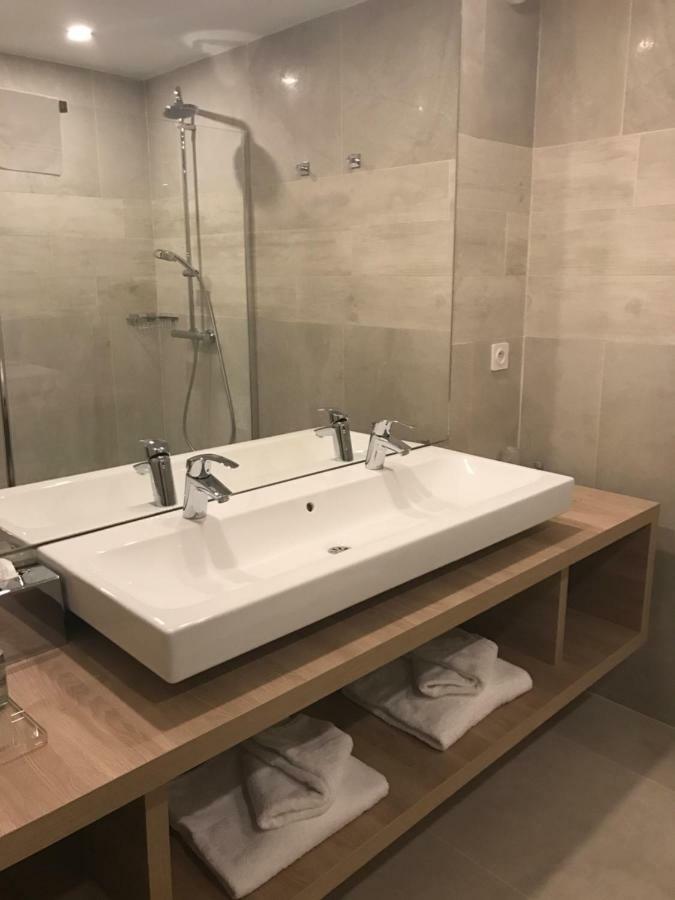 Residence Des Pilotes Le Vigeant Экстерьер фото